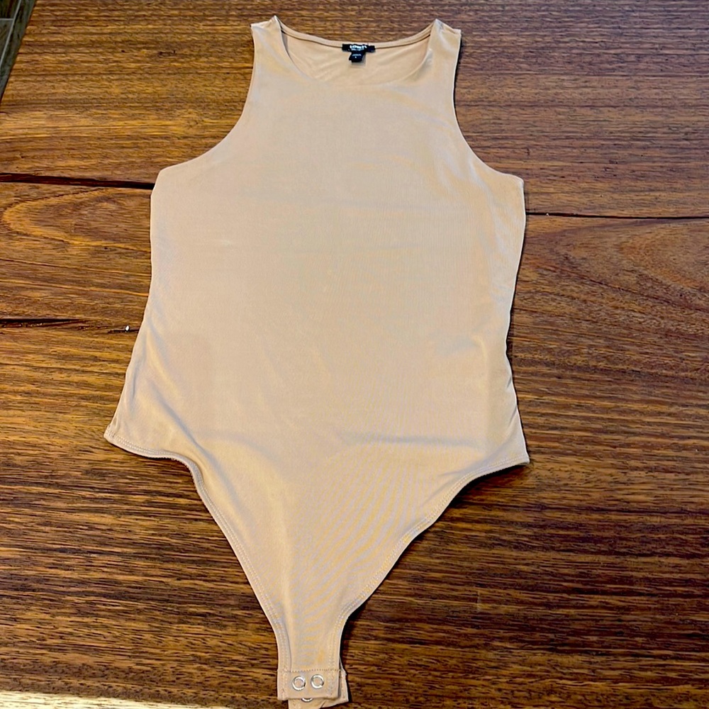 Express super soft bodysuit tank, size small color tan.